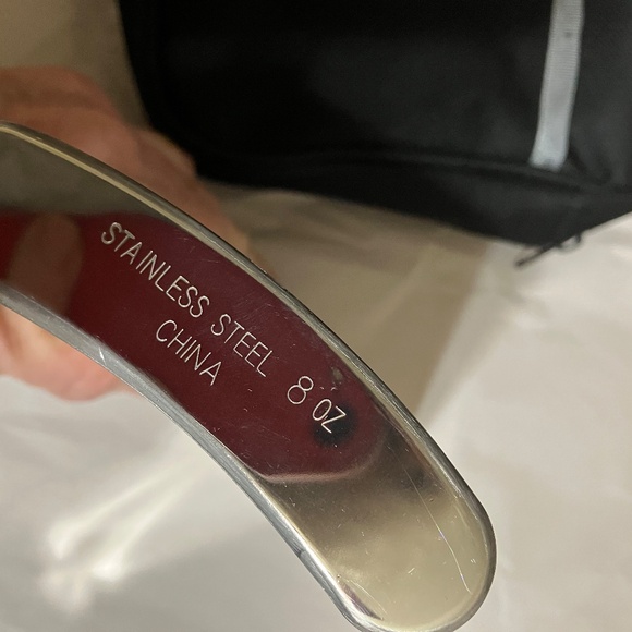 EDDIE BAUER TRAVEL DRINK SET, FLASK, CUP, CAN & BOTTLE OPENER, ZIP TRAVEL POUCH - Picture 9 of 10